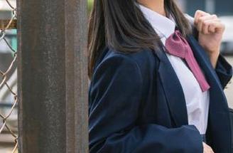 干嘛不看？！这个链接能让你变身吃瓜高手，每天都来“51每日吃瓜”来必吃瓜吧！