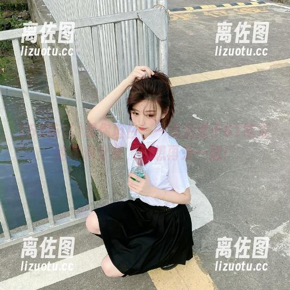 跟你坦白——我沉迷于61吃瓜的黑料分享，总想再来一瓶！