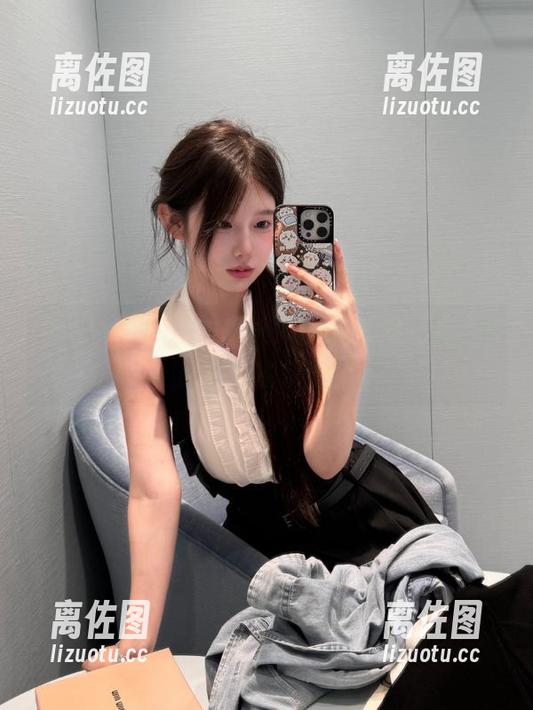 用718.sx，好像在拿免费八卦的VIP通行证！