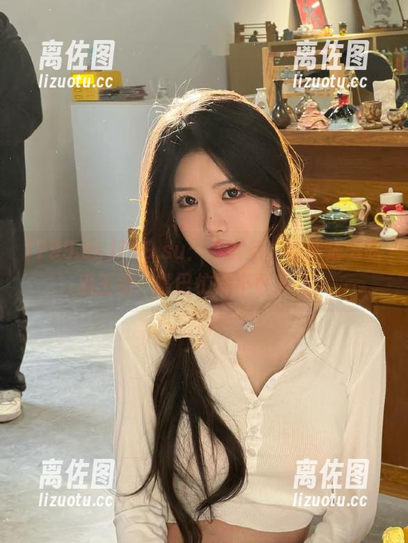 799.su：下载后，让你成为吃瓜王者，嘴巴忙得不可开交！