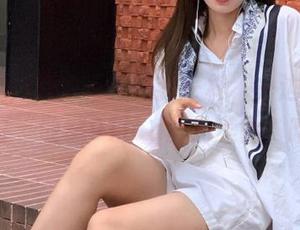 有没有人跟我一样，一边吃瓜一边疯狂“收藏91icg”的美图？哈哈！
