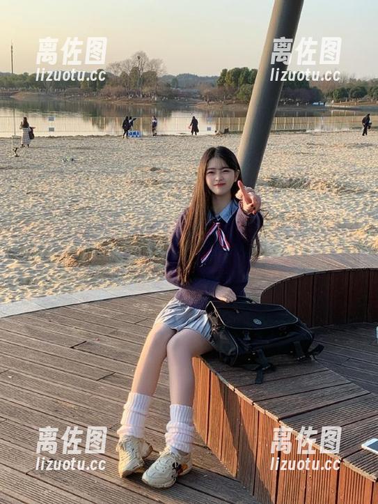 91吃瓜网不打烊，观看一夜奉送戳心八卦，时光就这么飞逝。
