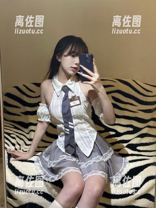 翻来覆去在CGfun的入口外徘徊，虽然其实是想苟且偷安