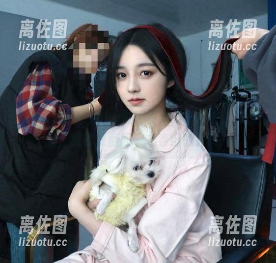 就爱在hlw的网页里转来转去，那感觉，就像是翻阅一本老旧的日记～