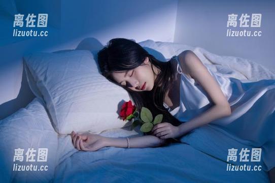 从今天起，看黑料不分昼夜，观看的同时我给吃瓜不打烊点赞！