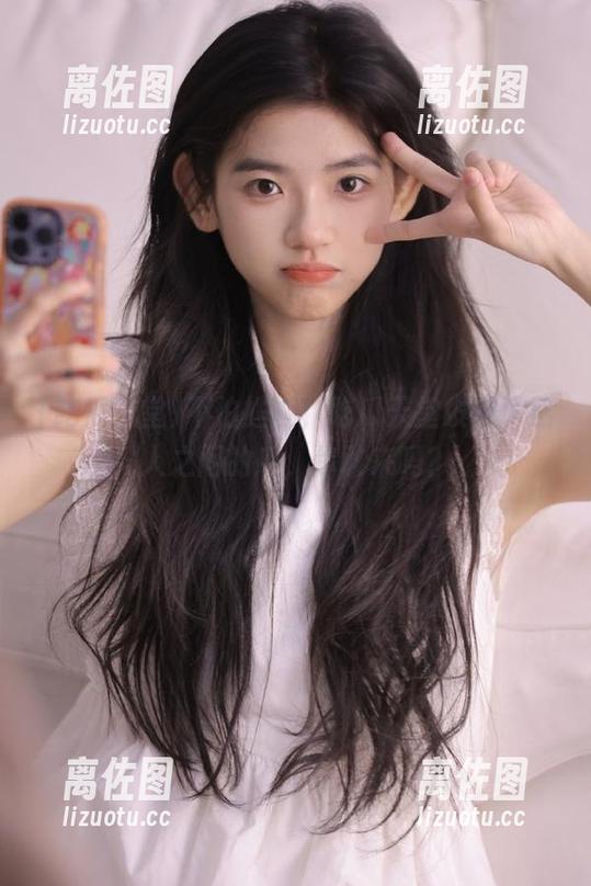不怕尴尬，吃瓜天堂发布了熟人之间的瓜，你敢来吗？