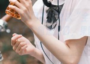 81吃瓜网更新力求“全网最快”，这回八成搞了个超速路口，果断不让人等！