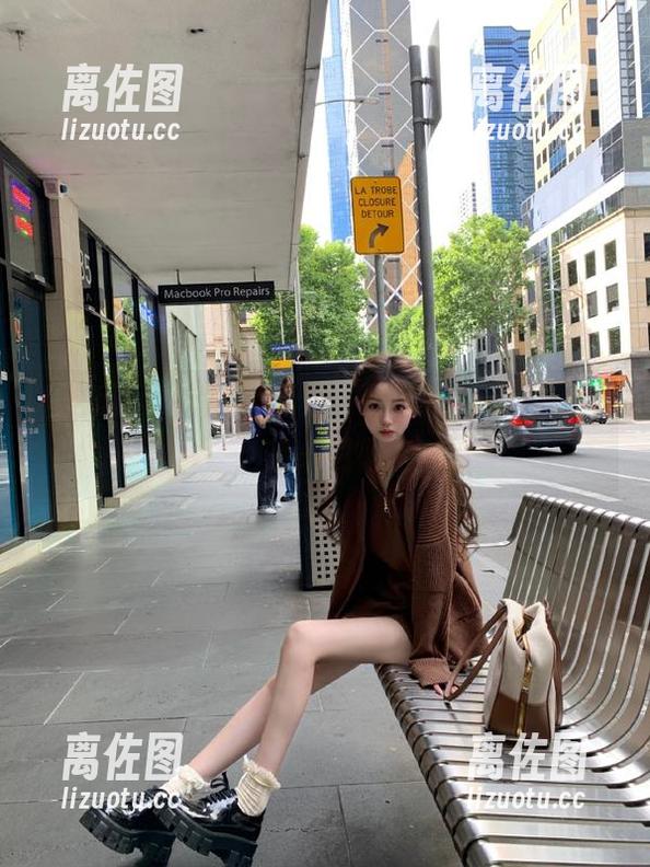 吃瓜网首页，今日热榜瓜果飘香，来一口吧！