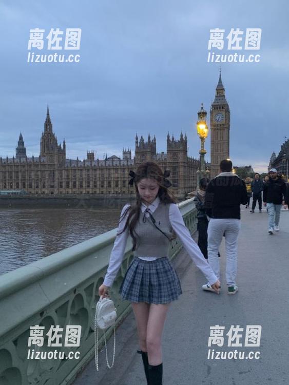 吃瓜网 吃瓜网在线讨论:这次的瓜可真大,吃得我脑袋有点懵