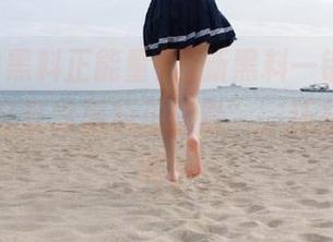 最新黑料一键获取，下载“好莱坞黑料正能量”，还愁没素材吗？