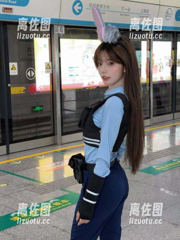 小伙伴们快来，“我要吃瓜”发布了一个视频，完整得像一部短小电影，相见恨晚啊！