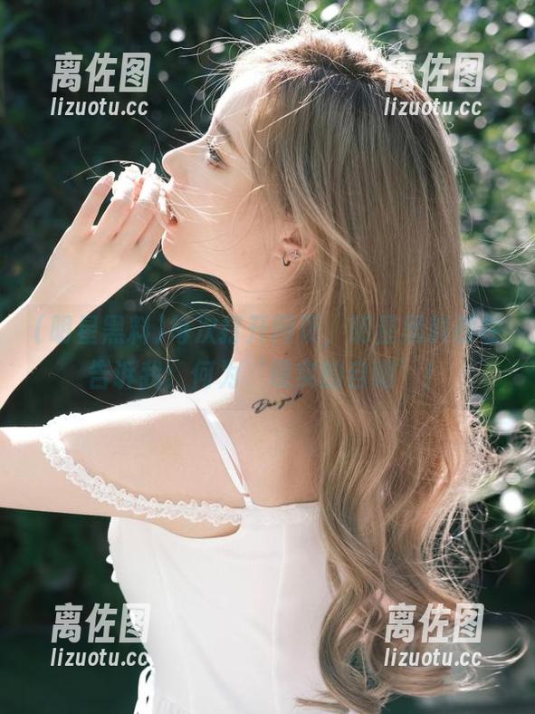 每次打开网页，明星黑料都在告诉我：何为‘现实的自嘲’！