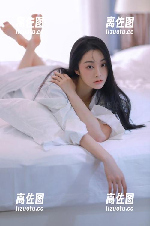 每日黑料更新，忍不住想问：这瓜还舔不舔啊？