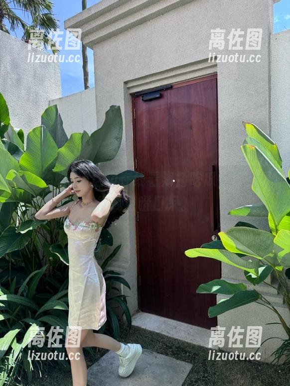 这边在线看海角吃瓜，真是看得我目瞪口呆。