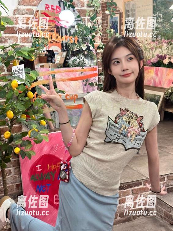 “91黑料不打烊”app，吃瓜不掉队，我们是贪吃的小松鼠！