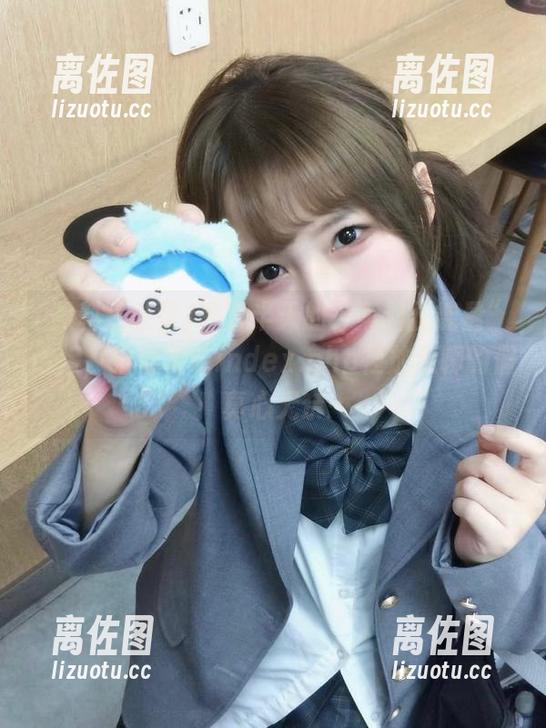 等了半天的“黑料正能量”链接，结果发现index.php在放无聊的假！真心无奈…