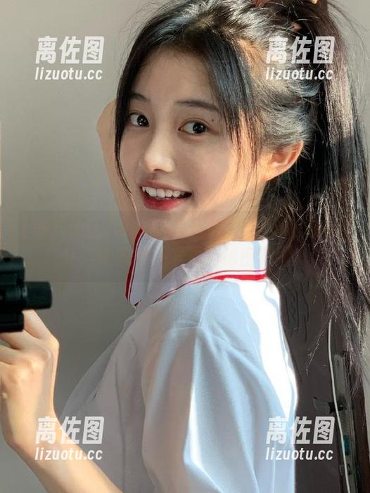 www.黑料社区：网页里的八卦，就像意外发现的秘密花园！