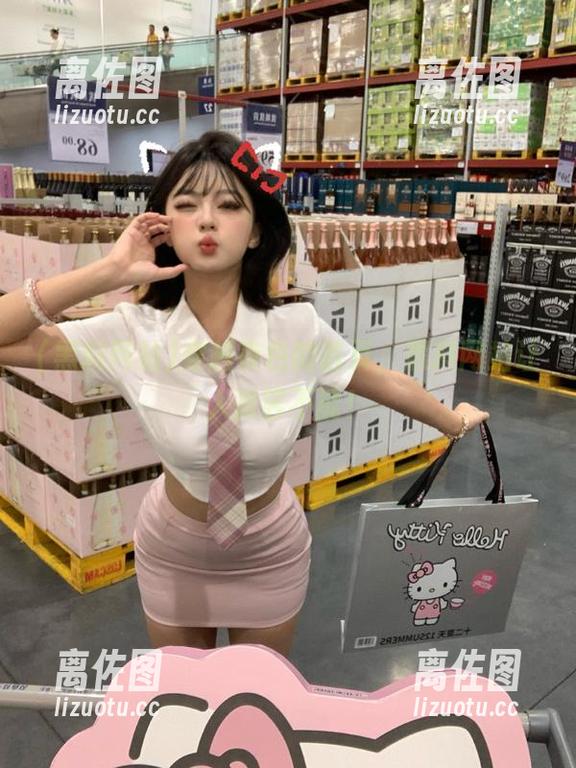 穿越夜色的首页，黑料网站让人欲罢不能！