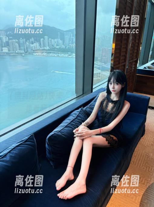 快来“黑料网站”首页，这可是看明星们放飞自我的地方呢！